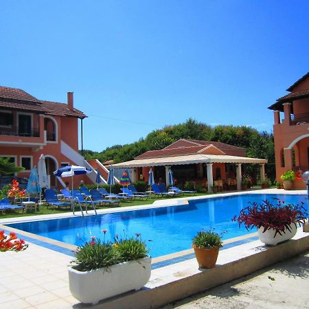 Varvara Studios & Apartments I Peroulades  Buitenkant foto