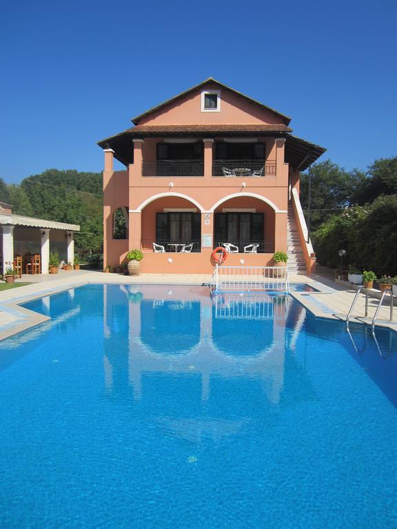 Varvara Studios & Apartments I Peroulades  Buitenkant foto