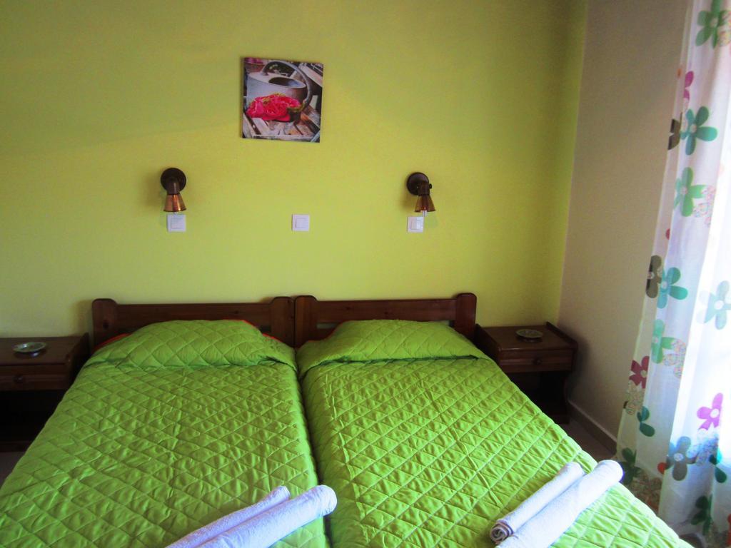 Varvara Studios & Apartments I Peroulades  Kamer foto