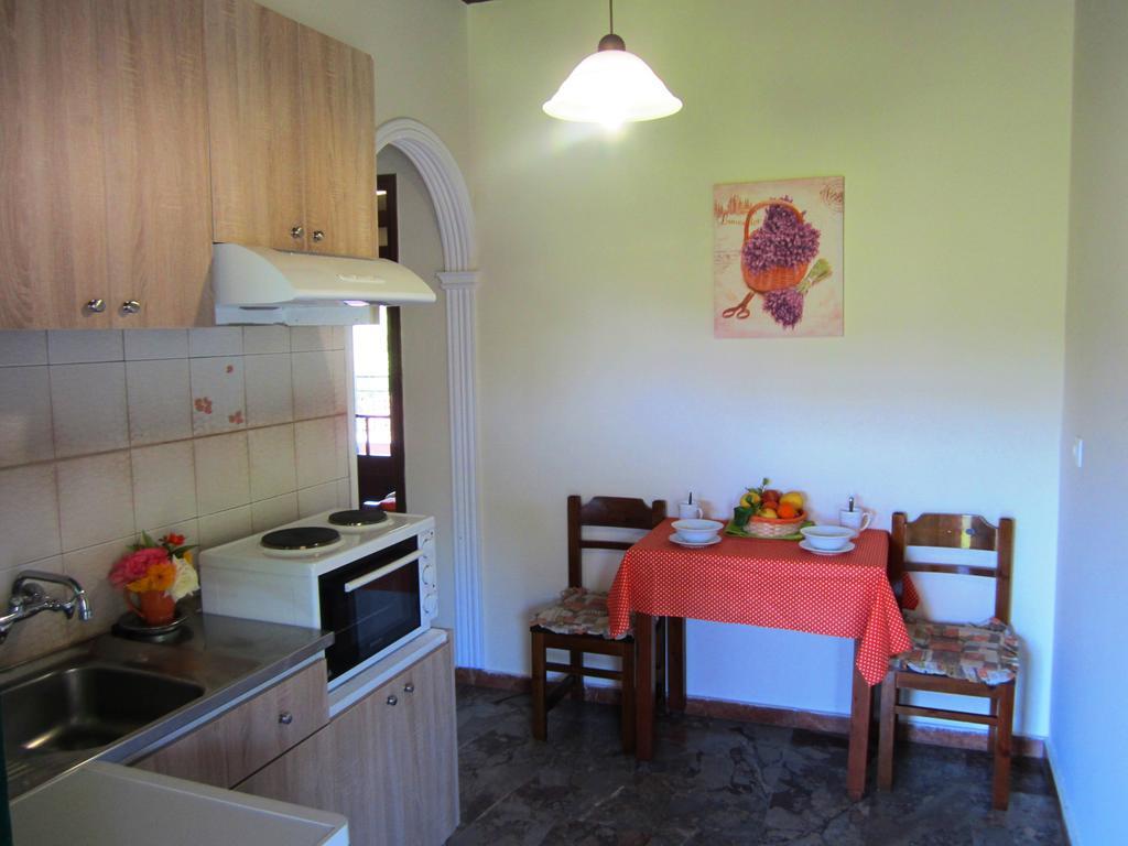 Varvara Studios & Apartments I Peroulades  Kamer foto